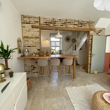 Duplex Cosy Et Boheme Avec Parking Proche Calais *