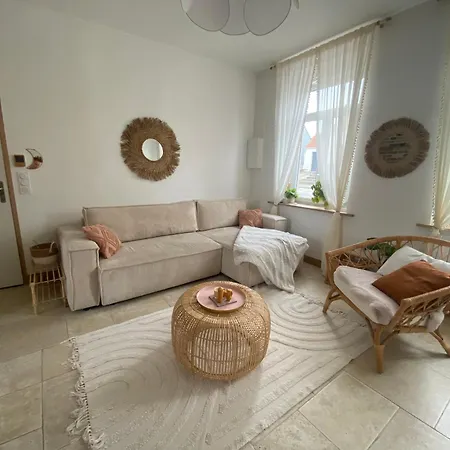Duplex Cosy Et Boheme Avec Parking Proche Calais Apartment Coulogne